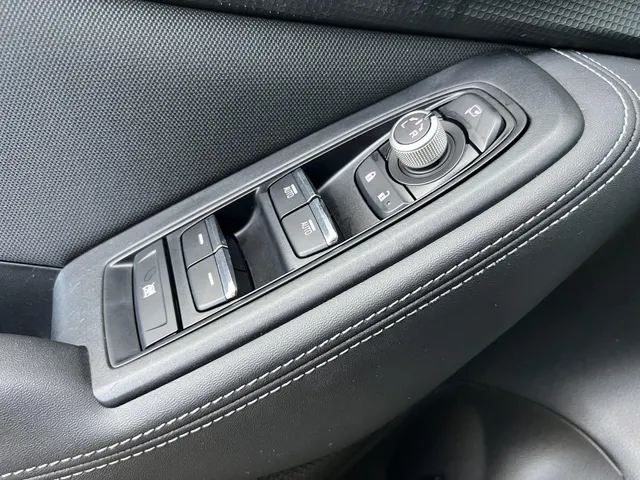 Subaru Forester 2.0i e-BOXER Luxury Automaat | Apple Carplay & Android Auto |