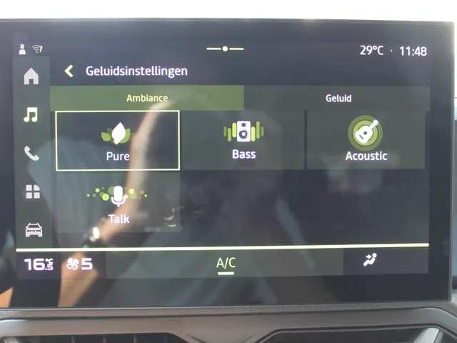 Dacia Duster 1.2 TCe 130 mild hybrid Journey | Navigatie | Cruise | Trekhaak | 1.500 kg trekgewicht!