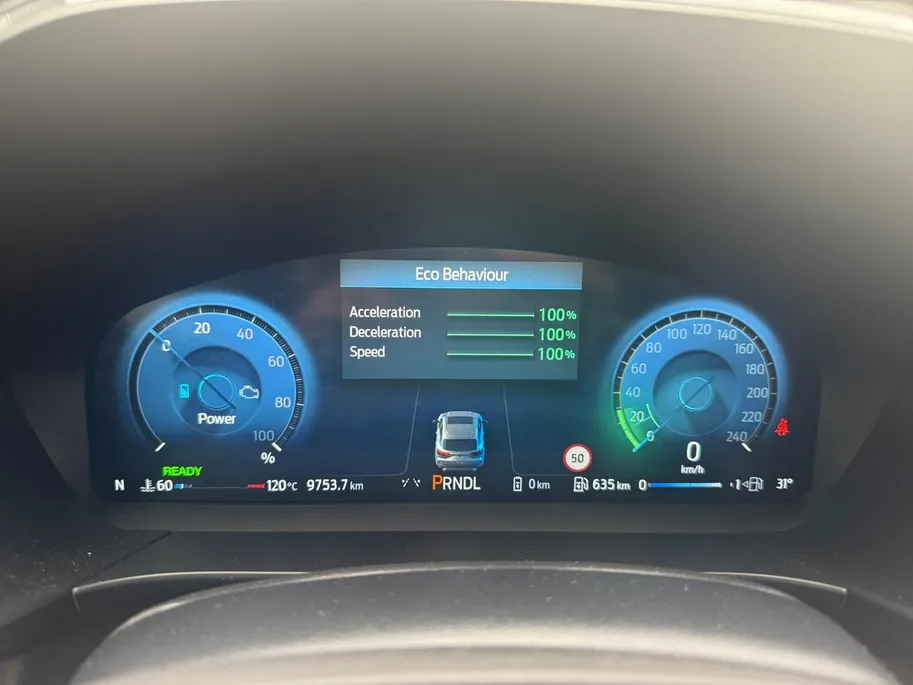 Ford Kuga 2.5 PHEV ST-Line X | Panoramadak | Trekhaak | Stoel/Stuur en Voorruitverwarming | Elektr. Memory Seats | Elektr. Achterklep | Fabrieksgarantie!| B&O Sound | Driver Assistance Pack |