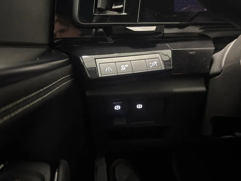 Renault Austral 1.2 E-Tech full hybrid 200 techno NAVI AIRCO CAMERA CRUISE CONTROLE ELECTRISCHE STOELEN STOELVERWARMING STUURVERWARMING MASSAGE STOEL ZEER MOOIE AUTO