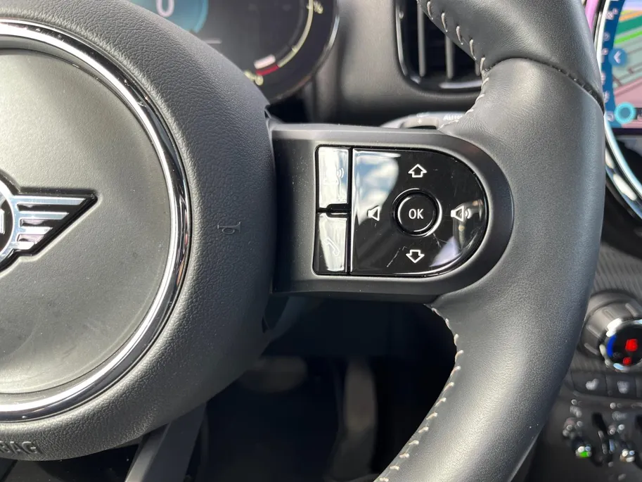 MINI Countryman 1.5 Cooper MINI Yours |achteruitrijcamera| Extra getint glas |Cruise control adaptief| Comfortstoel(en)| Lederen bekleding| 12 maanden Bovag Garantie|