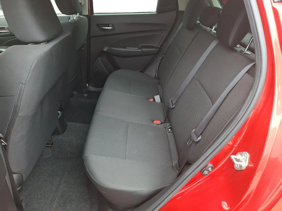 Suzuki Swift 1.2 Style Smart Hybrid | Navigatie | Hoge instap | Adaptieve cruise control | Blind spot