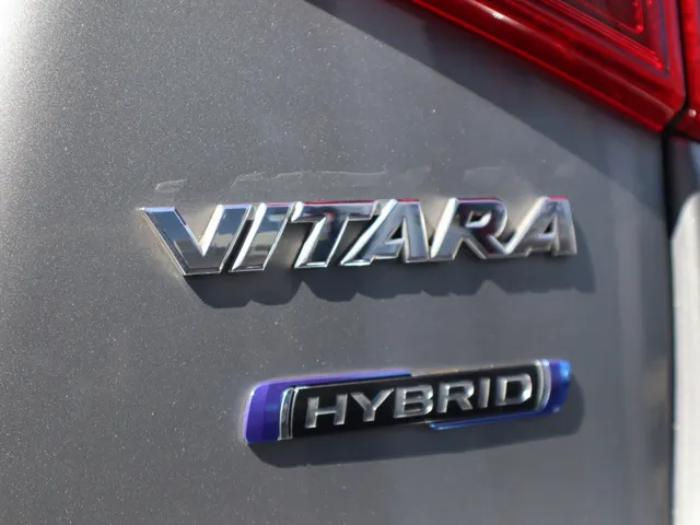 Suzuki Vitara 1.5 Hybrid Style | Carplay | All Seasons | Leder