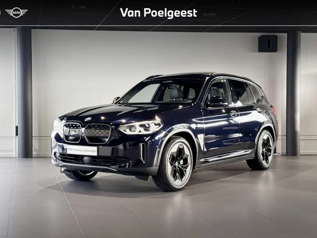 BMW iX3