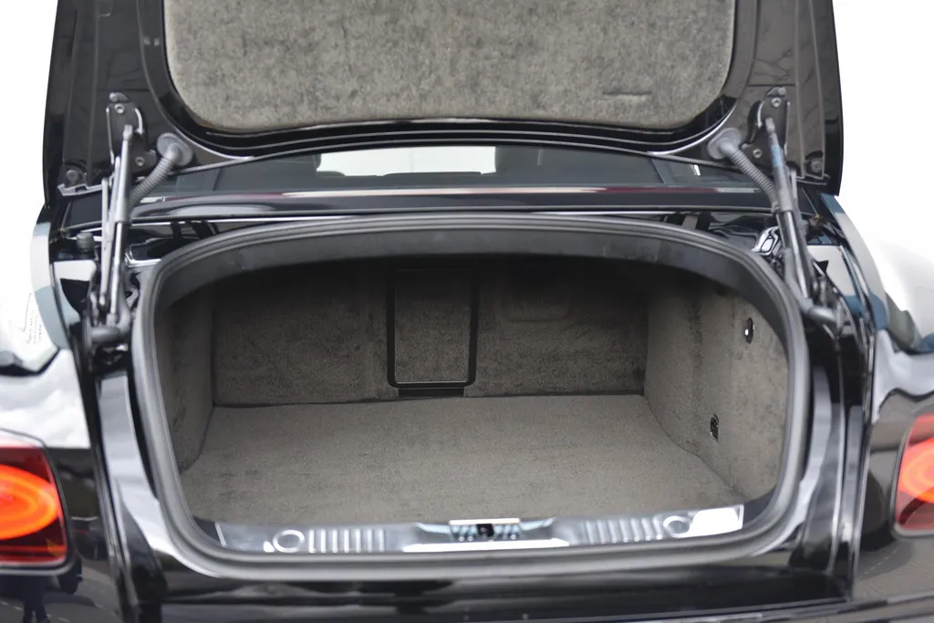 Bentley Flying Spur 6.0 W12 S
