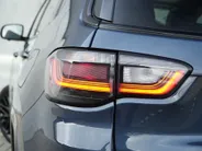 Jeep Compass 4xe 240 PK Hybrid S | Leder | Pano | Safety | Winter | 19'
