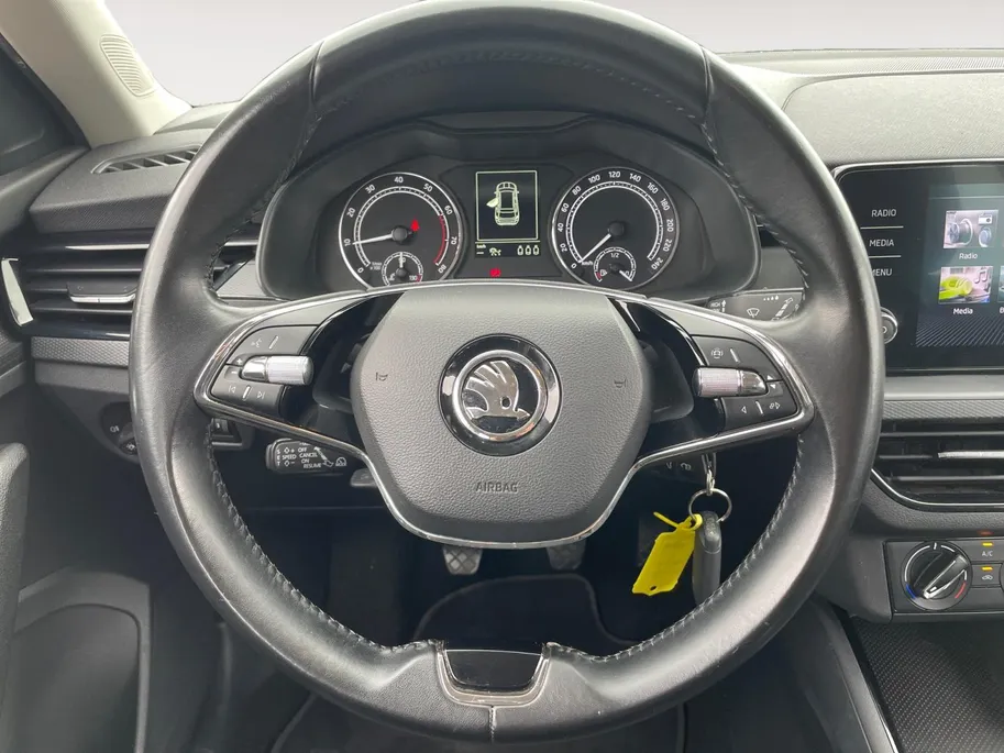 Škoda Kamiq 1.0 TSI Active *Navi via Carplay*Parkeersensoren*Cruise Control*Airco*LM.Velgen*Leuke auto!