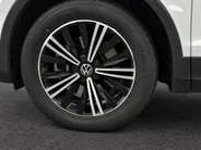Volkswagen Tiguan 1.4 TSI 245pk DSG eHybrid Elegance · SOH 91,0% · Panoramadak · Camera · Park Assist · Apple/Android Car Play · Navigatie · 18'' Inch ·