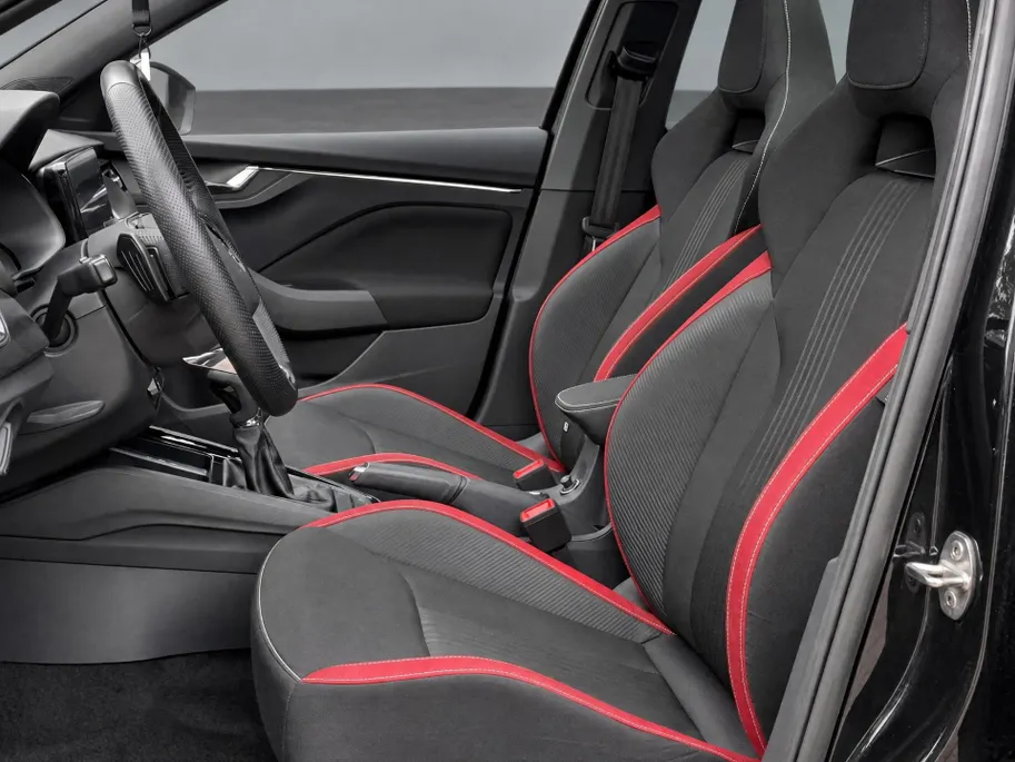 Škoda Kamiq 1.0 TSI 110pk DSG Monte Carlo · Camera · Keyless · Stoelverwarming · Apple/Android Car Play · Elek. Achterklep · 18'Velgen · Sportstoelen ·