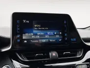 Toyota C-HR 1.8 Hybrid Executive Ultimate | 1e Eigenaar | Trekhaak | Achteruitrijcamera | Stoelverwarming | Dodehoek detectie | Adapt. Cruise Control | 12 maanden garantie! |