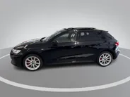 Audi A3 Sportback 45 TFSIe 272pk S-tronic S edition Competition · Panoramadak · Sonos Audio · Camera · Head-Up · Apple/Android Car Play · 18'' Inch · Garantie t/m 28-09-2030 of 100.000km