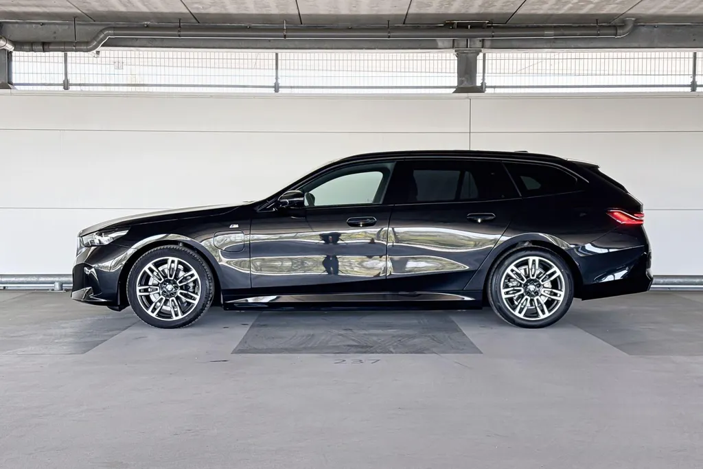 BMW 5 Serie Touring 530e M Sport Edition