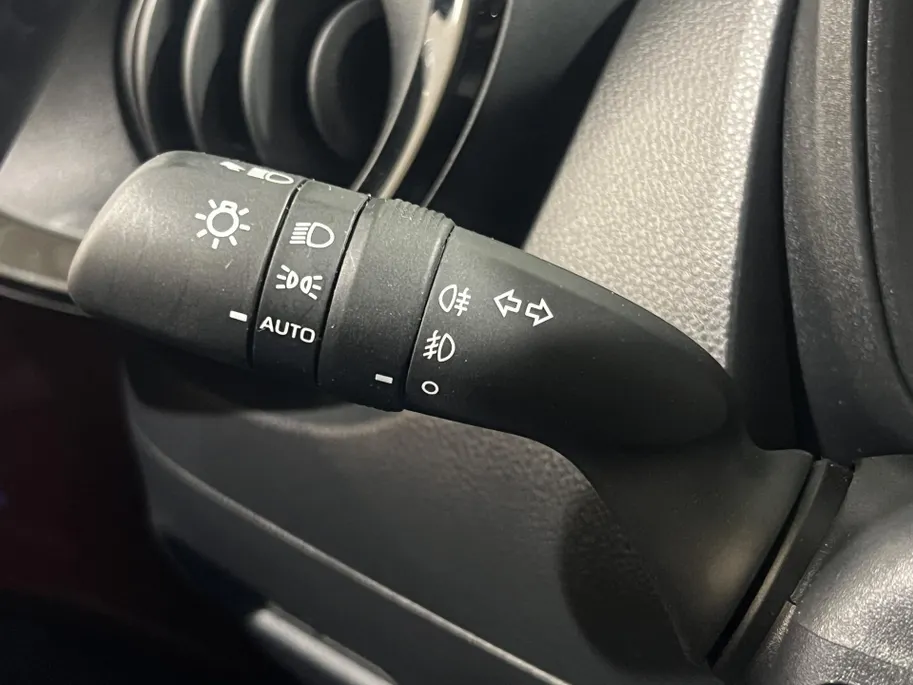 Toyota Aygo X 72PK VVT-i S-CVT Premium Automaat | 1e eigenaar | JBL Audio | Navi | Apple CarPlay/Android Auto | Adaptive Cruise Control | Licht & Regen Sensor | Lichtmetalen Velgen | Keyless Entry |