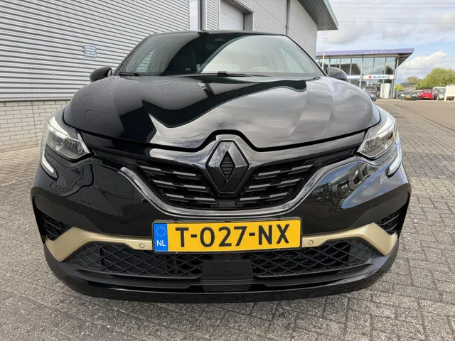 Renault Captur 1.6 E-Tech full hybrid 145 E-Tech engineered | NL Auto | Groot Navi scherm | Dode hoek detectie | LM 18 inch | Trekhaak | Luxe uitvoering