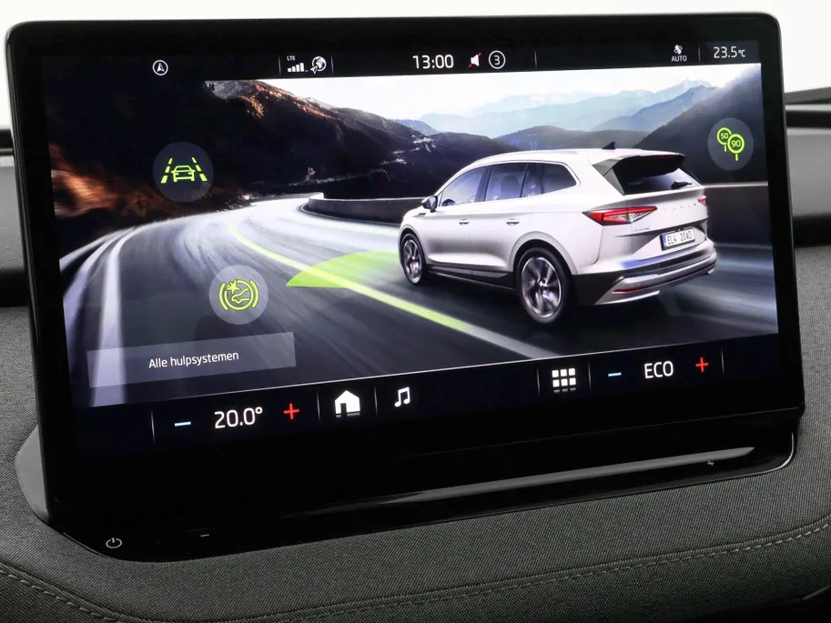 Škoda Enyaq iV 50 150pk Selection · Camera · Apple/Android Car Play · Cruise Control · Sfeerverlichting · 19'Velgen · Navigatie ·