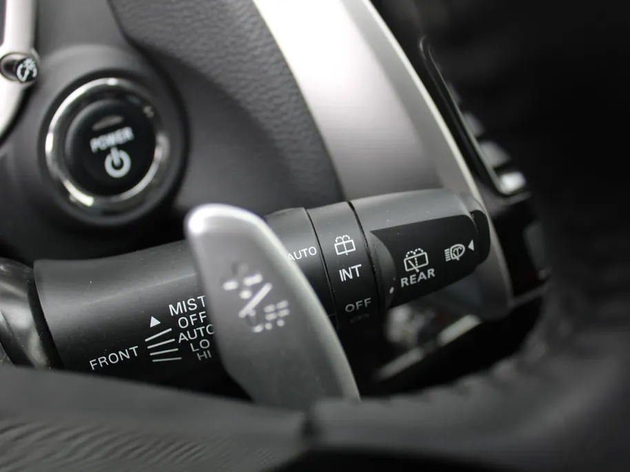 Mitsubishi Eclipse Cross 2.4 PHEV First Edition | Camera rondom | Stuur/stoelverwarming v+a | HUD | Winterset op LM | Dakdragers |