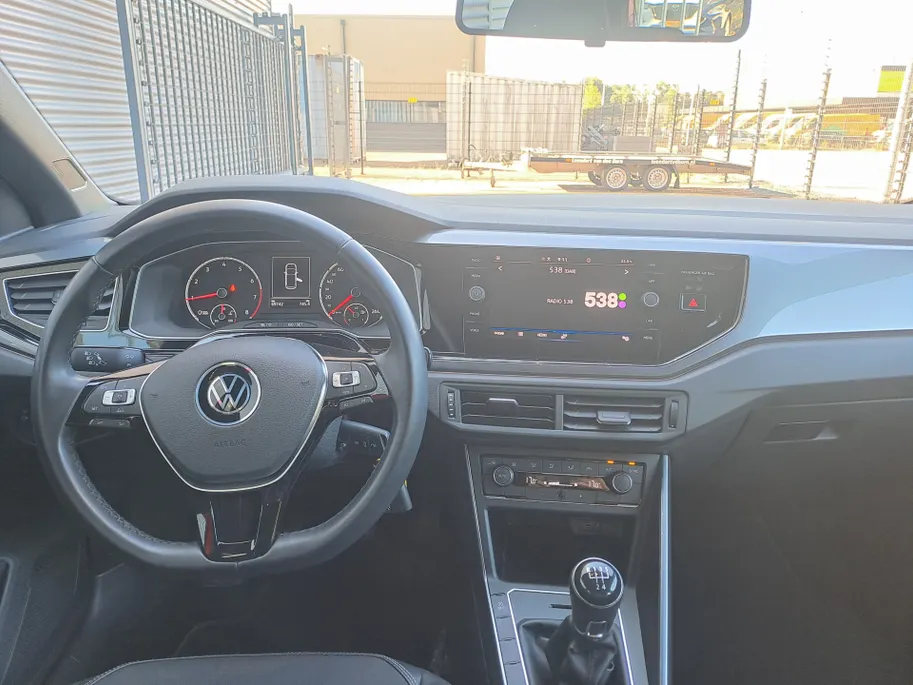 Volkswagen Polo 1.0 TSI Highline | Adaptieve Cruise | Climate | Bluetooth | DAB | Licht Metalen Velgen