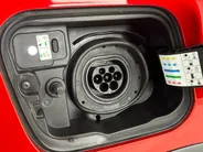 Renault Captur 1.6 E-Tech PHEV 160 Intens | Groot Scherm + Navigatie | Parkeercamera | Cruise Control