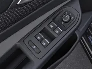 Volkswagen Golf 1.5eTSI/150PK R-Line · Apple/Android Car Play · 17'' Velgen ·  Rijprofielkeuze · LED