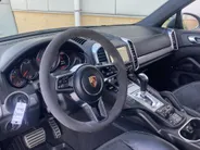 Porsche Cayenne 3.6 GTS 441 pk automaat Panoramadak - Alcantara Leder - Navigatie - Bose Audio - 21inch LM  - volledig onderhouden