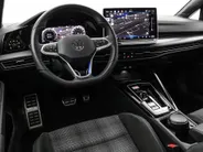 Volkswagen Golf 1.5 272pk DSG eHybrid GTE · Panoramadak · Wegklapbare Trekhaak · Camera · Apple/Android Car Play · 18'' Inch · Garantie t/m 16-10-2030 of 100.000km