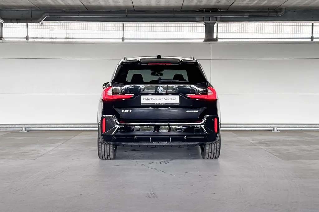 BMW iX1 eDrive20 67 kWh M Sport Edition