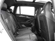Volkswagen Tiguan 1.5eTSI/150PK R-Line Blackstyle DSG · Panoramadak · Trekhaak · Apple/Android Car Play · Camera · Garantie t/m 30-09-2030 of 100000km.