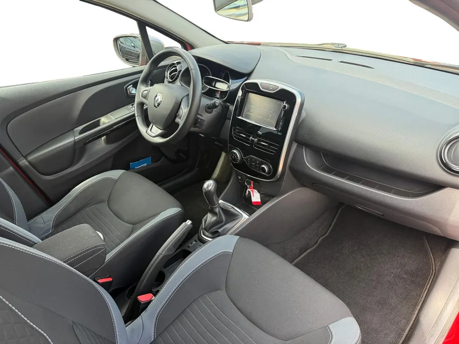 Renault Clio 0.9 TCe Dynamique | GT-LINE Pakket | Navigatie | Achteruitrijcamera | Climate control | 12 maanden garantie! |