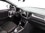 Volkswagen T-Roc 1.5 TSI 150pk DSG Sport · Panoramadak · Camera · Stoelverwarming · Elek. Achterklep · ACC · Dodehoeksensor ·