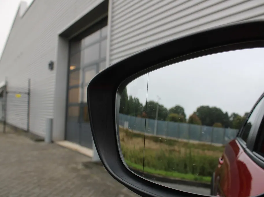 Mazda CX-3 2.0 SkyActiv-G 120 GT-M | Stuur-/stoelverwarming | Leer | Dodehoek detectie | Camera | Bose | HUD | LED | 18' LM | Cruise adapt. | Navi | Clima |