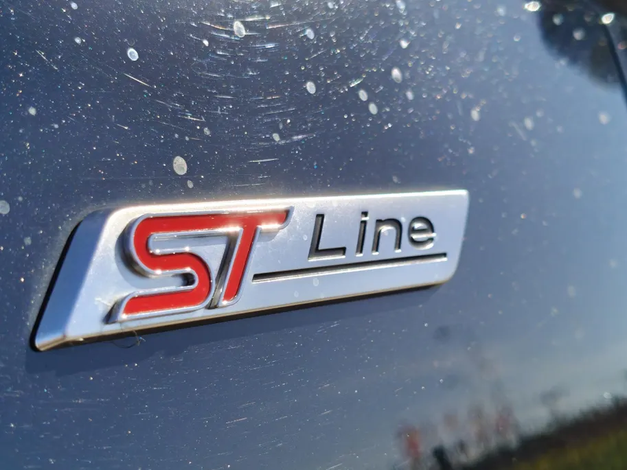 Ford Focus Wagon 1.0 EcoBoost Hybrid ST Line | Groot scherm | Winter Pack