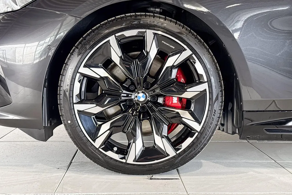 BMW i5 Touring eDrive40 Innovation Pack M Sportpakket Pro