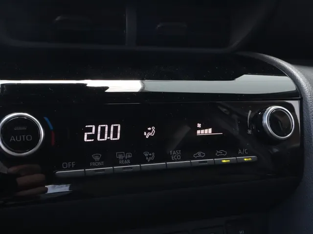 Toyota Yaris Cross 1.5 Hybrid Explore | Stoelverwarming | Parkeersensoren