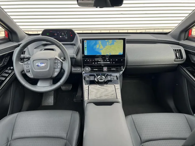 Subaru Solterra Sky Package 71 kWh | Apple Carplay & Android Auto | Panorama Dak | Lederen Bekleding | Elek. Stoelen Met Geheugen Functie