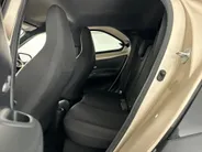 Toyota Aygo X 1.0 Pulse | 17'' L.M. Velgen | Adaptieve Cruise Control | App Connect