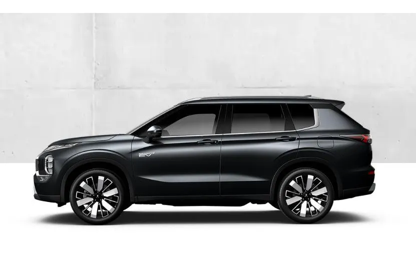 Mitsubishi Outlander 2.4 PHEV Instyle € 5.000 euro korting eigen voorraad| 8 jaar garantie| Snel leverbaar | Totaalprijs op is op.m26