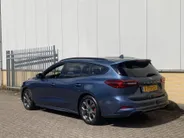 Ford Focus 1.0 EcoBoost Hybrid 155pk Automaat ST Line X Wagon Navigatie - Apple Carplay/ Android Auto - Winter Pack - Driver Assistance Pack