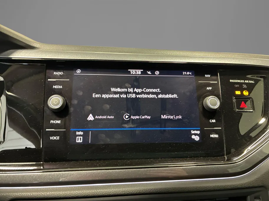 Volkswagen Polo 1.0 TSI 110pk DSG Style · Camera · Apple/Android Car Play · Navigatie · P-Sensoren · Stoelverwarming · 17'' Inch ·