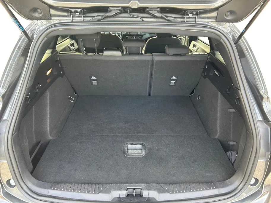 Ford Focus Wagon 1.0 EcoBoost ST Line Business | Stoelverwarming | Voorruit verwarming | Navi | Camera