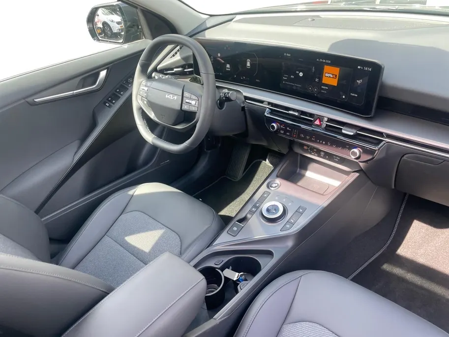 Kia Niro 1.6 GDi Hybrid DynamicPlusLine | Cruise Control | Climate Control | Camera | Navigatie | Open Dak | Stoelverwarming | Stuurverwarming |