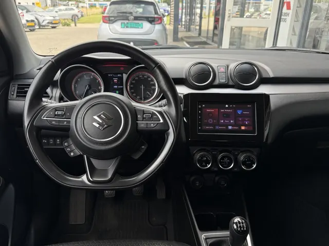 Suzuki Swift 1.2 Style Smart Hybrid