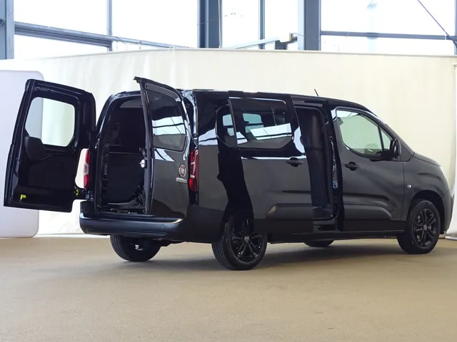 Fiat Doblò Cargo 1.5D 130pk L2 Black-Edition Automaat