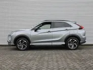 Mitsubishi Eclipse Cross 2.4 PHEV Executive | Trekhaak | 18' LM | 360 Camera | Navi | Cruise adapt. | Elek. stoelverstelling | Leer/Alcantara | Stuur-/stoelverwarming | LED |