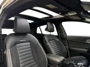 Kia Sportage 1.6 T-GDi Hybrid GT-PlusLine | Zeer compleet | Trekhaak | Panoramadak | 100% Dealer onderhouden | Stoel & Stuurverwarming |
