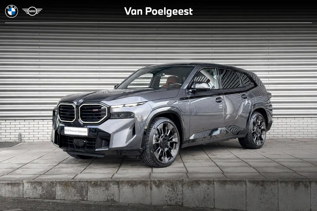 BMW XM PHEV Label Red 30 kWh