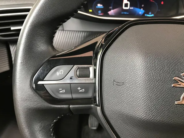 Peugeot 208 1.2 PureTech Allure Pack