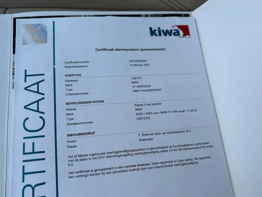BMW X1 sDrive20i VDL Nedcar Edition | Trekhaak | Camera | Leder | Head-Up Display | Navi | Stoelverwarming | Elektrische achterklep | LED | 12 maanden Bovag Garantie