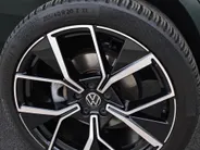Volkswagen Tiguan 1.5eTSI/150PK R-Line · Panoramadak · Trekhaak · 360°Camera + Parkeersensoren · Garantie t/m 28-03-2028 of 100000km.