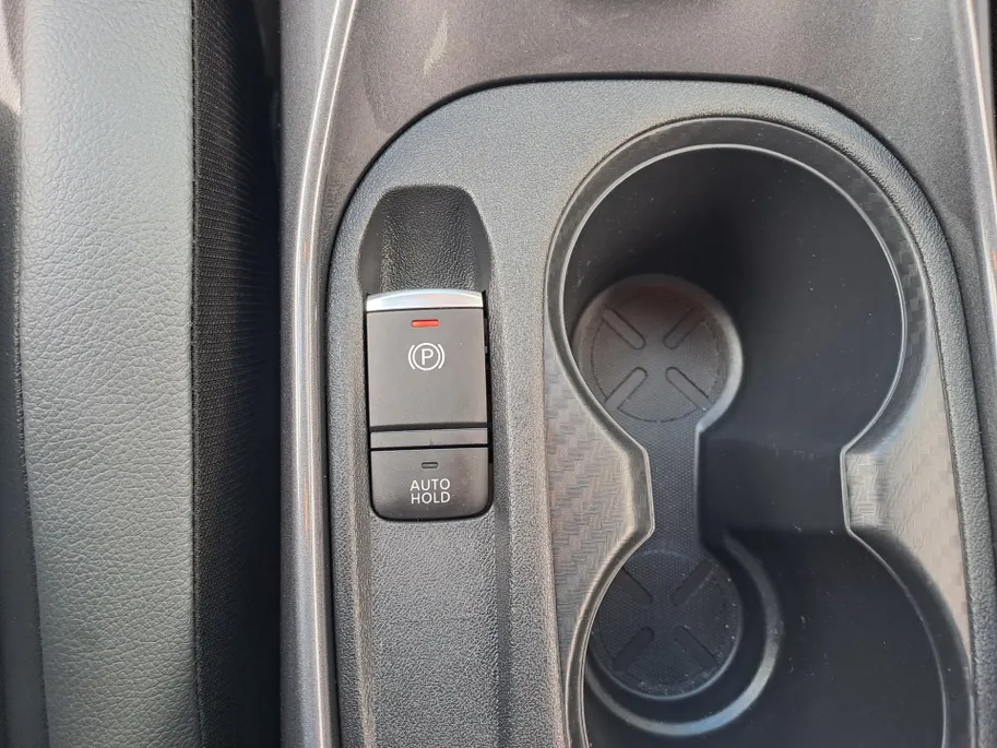 Nissan Juke 1.0 DIG-T N-Connecta | Cruise | Apple Carplay/Android Auto | Camera | DAB | Keyless entry | Keyless start