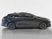 Kia ProCeed 1.0 T-GDi GT-Line 120 PK | Cruise Control | Climate & cruise control | Panoramadak | Stoel & stuurverwarming | Elektrische Kofferbak | Navigatie | Apple Carplay/Android Auto | Fabrieksgarantie | NAP